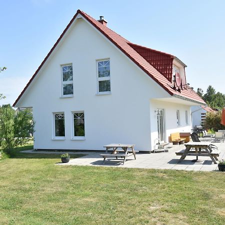 Spacious Holiday Home In Hornstorf With Trampoline Exterior foto